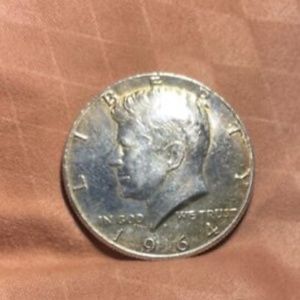 1964 Kennedy Half Dollar RF 90 % Silver 50C Nicely Toned